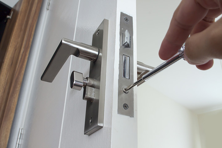 Our local locksmiths are able to repair and install door locks for properties in New Malden and the local area.
